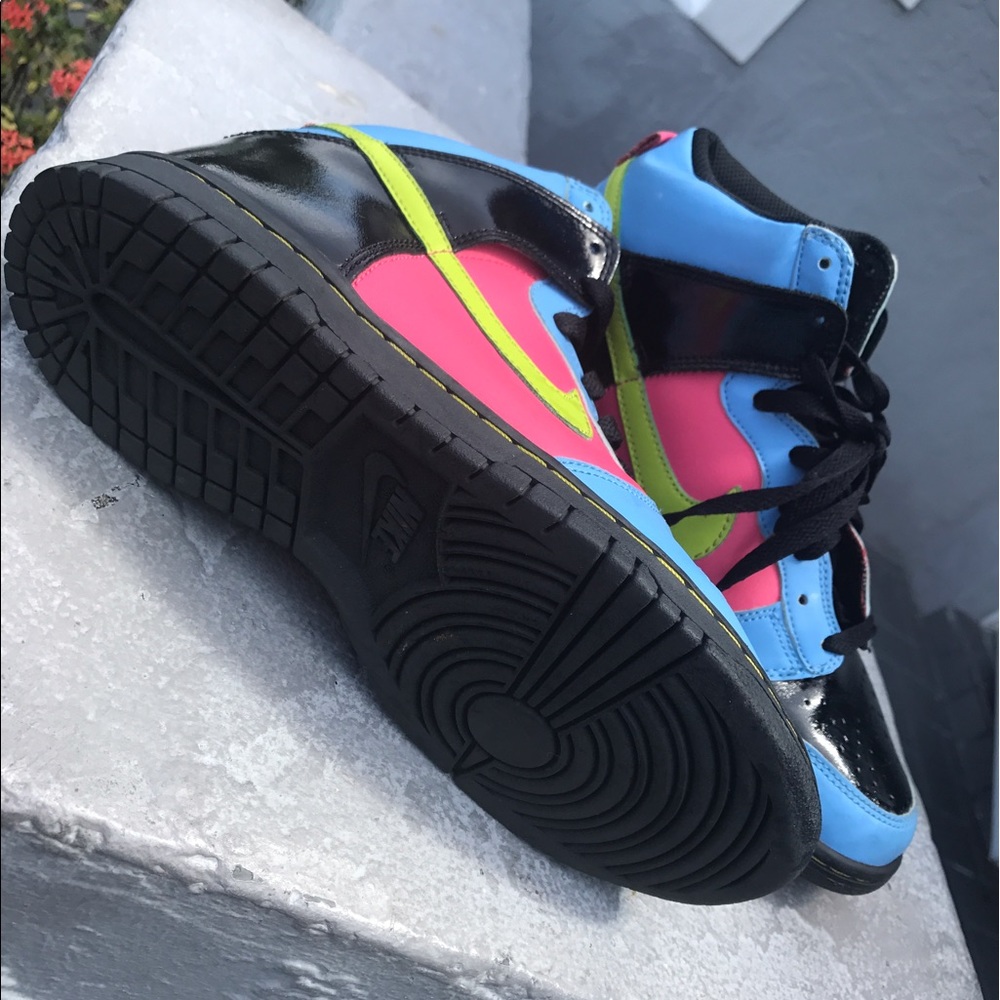 Nike Dunks - Picture 5 of 5
