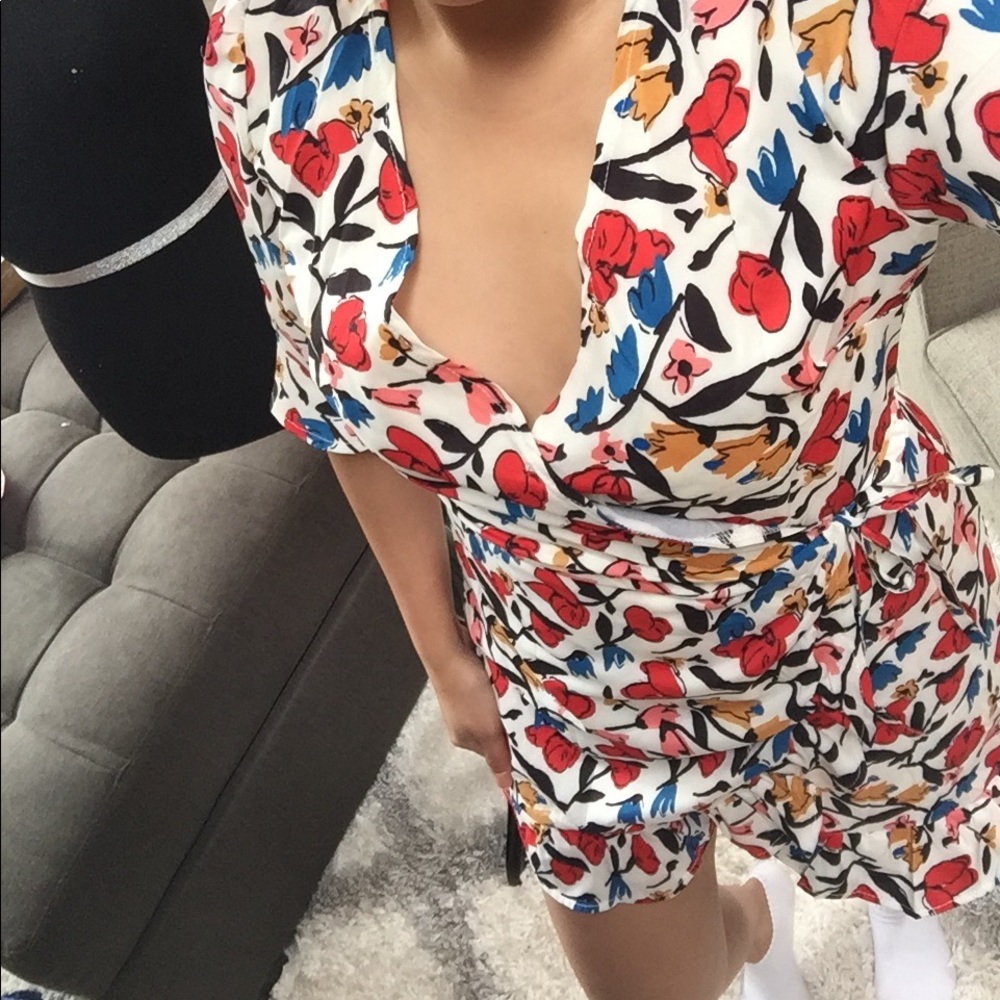 Sweet Ruffles Floral Romper - Picture 4 of 4