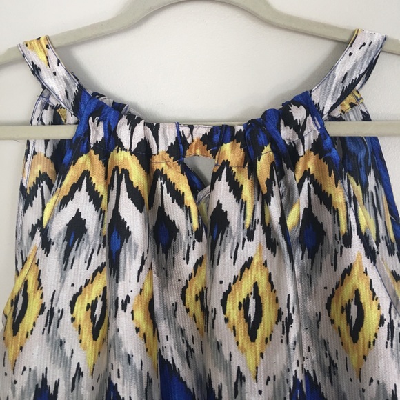 Boutique Tops - FINAL - NWOT Aztec Print Top