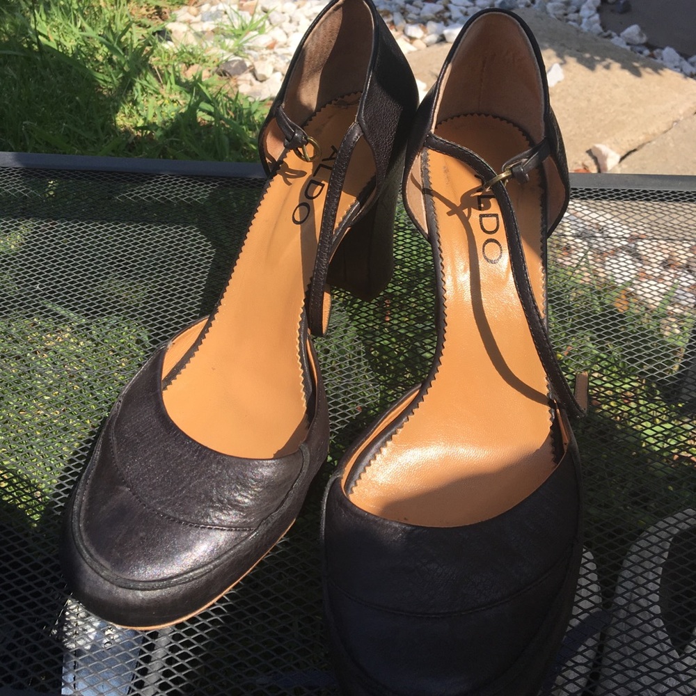 Aldo heels size 9..Super cute!