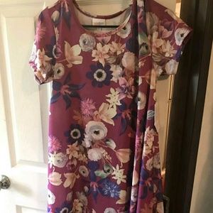 LuLaRoe floral Carly xs EUC