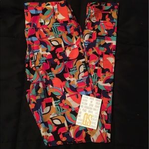 Lularoe OS NWOT Toucan Leggings!