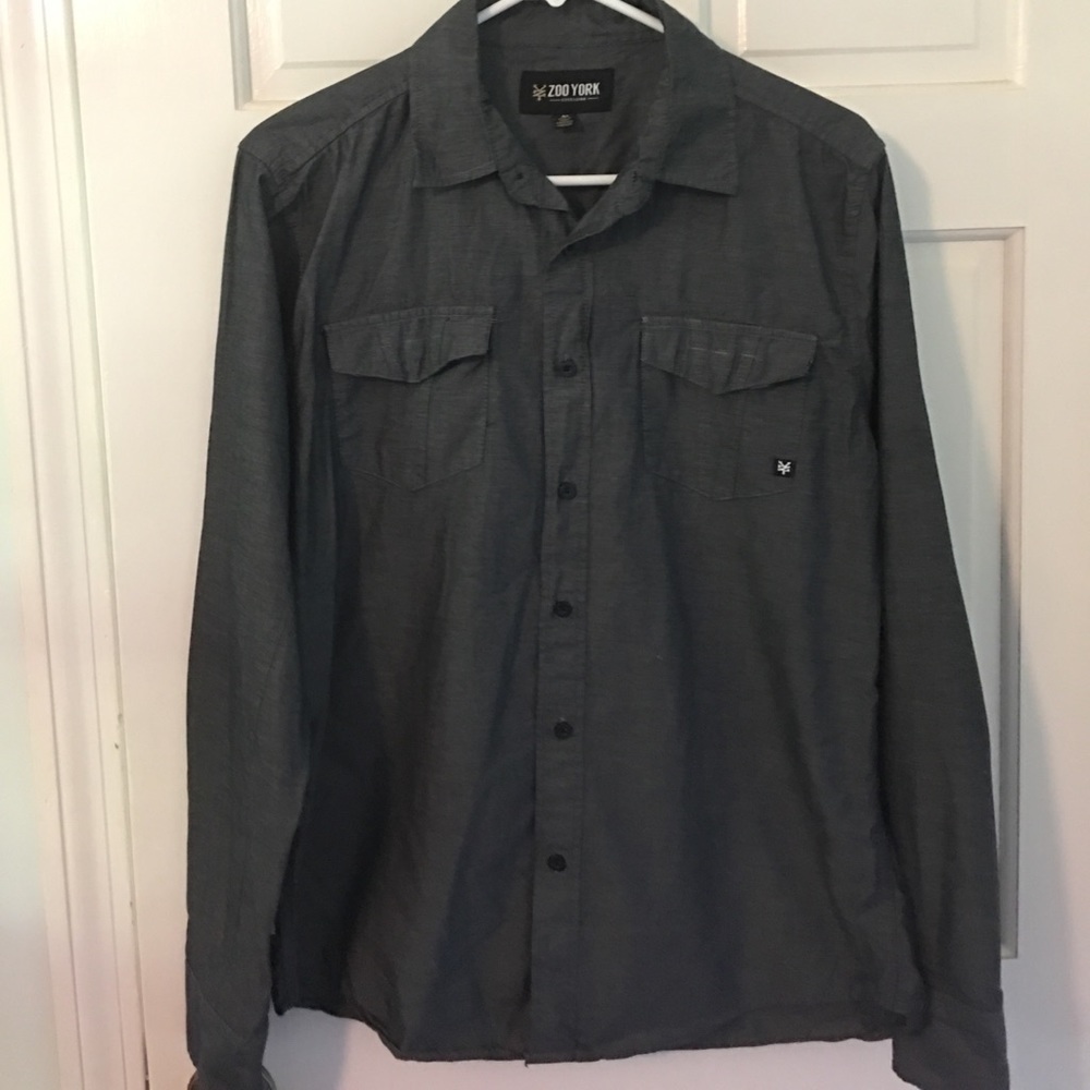 Double pocket gray button down