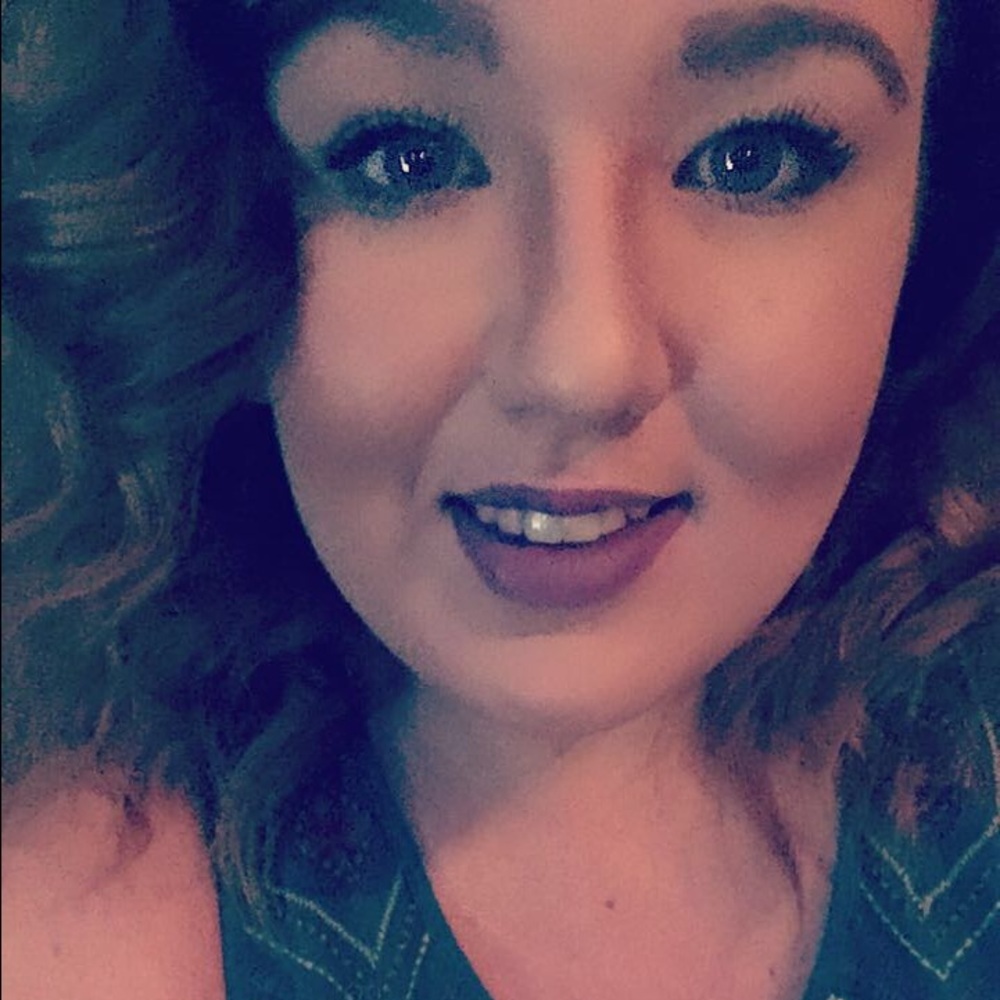 Meet your Posher, Amber