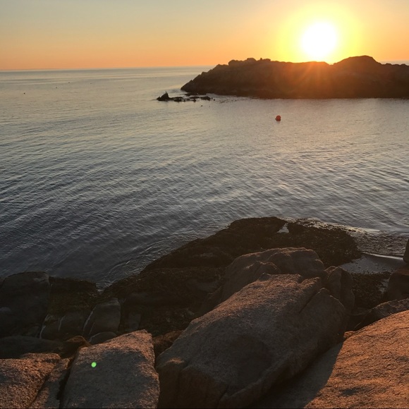 Meet your Posher, Madison - Picture 1 of 1