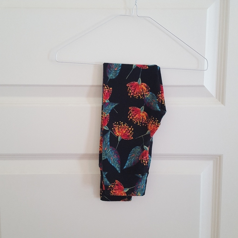 LuLaRoe Kids s/m Mimosa leggings