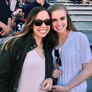 Meet your Posher, Caitlin