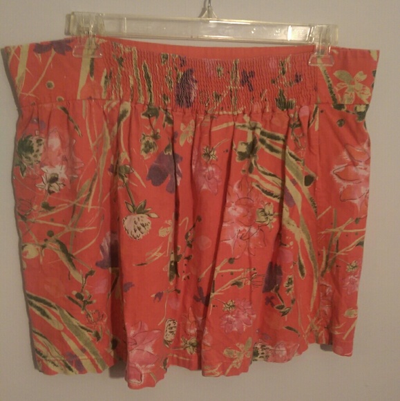 XL Old Navy Floral Skirt - Picture 2 of 4