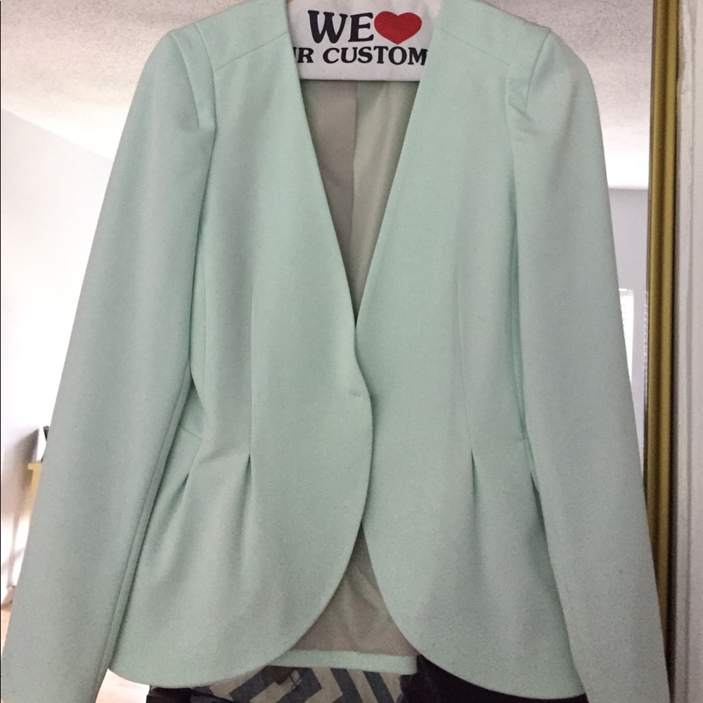 Comfortable mint blazer