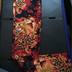 Lularoe tween leggings. Unicorn alert!