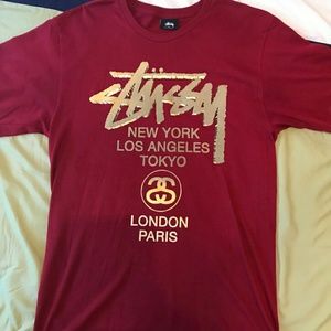 STUSSY T-SHIRT