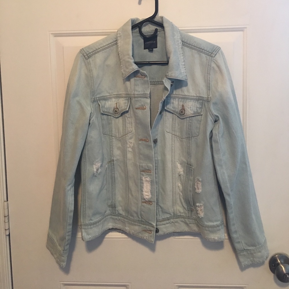 Small NWOT Jean Jacket