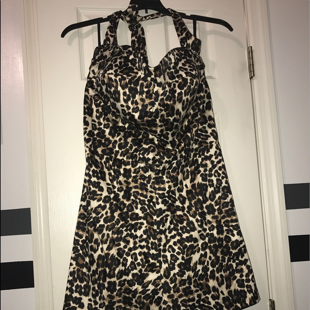 Torrid leopard print halter romper🐆🔥😍🙌🏽