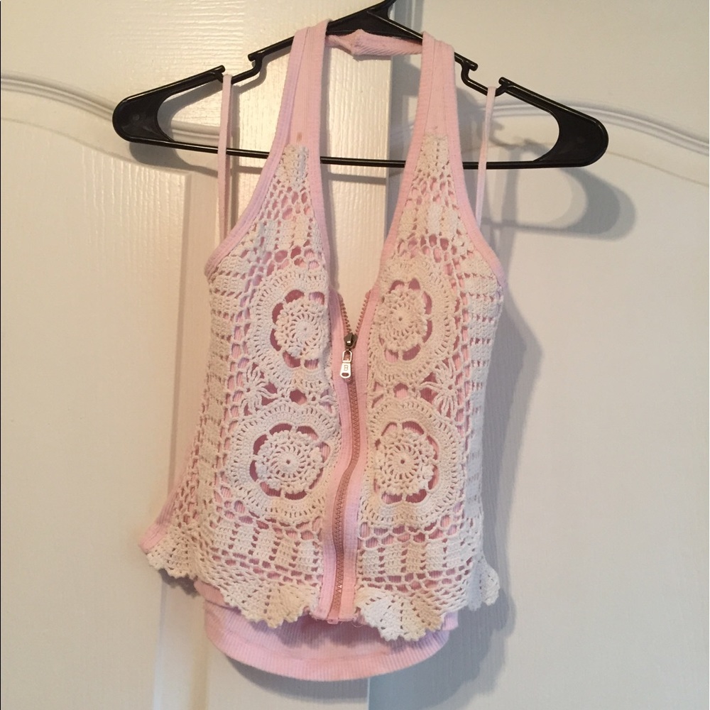 Pink/white crop top