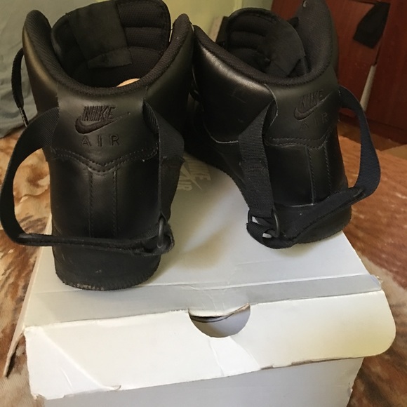 Black AF1 (Does not come with original box) - Picture 2 of 4