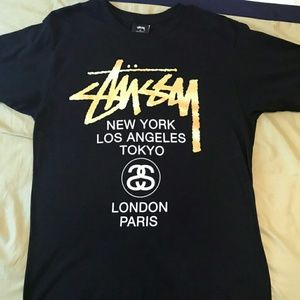STUSSY T-SHIRT