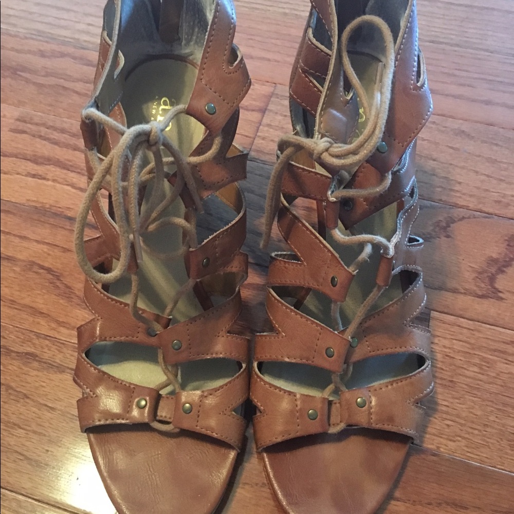 Wedge sandals