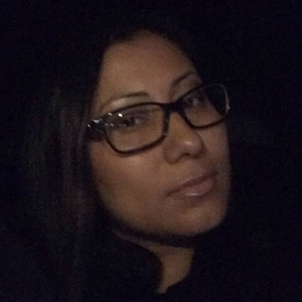 Meet your Posher, Leslie