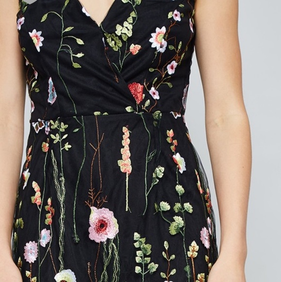 Promesa Floral Embroidered MIDI Dress in Black - Picture 3 of 9