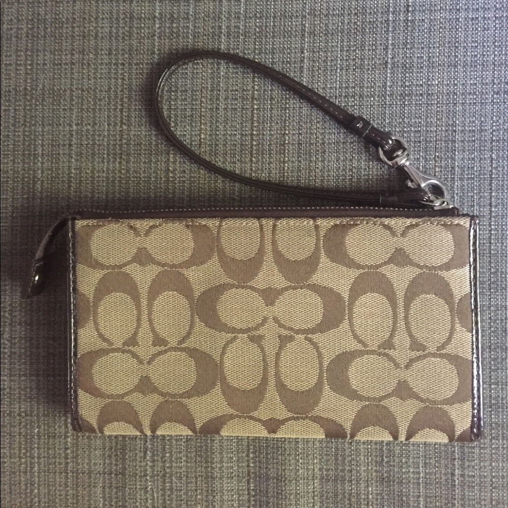 Coach Wallet with wristlet - Picture 2 of 3