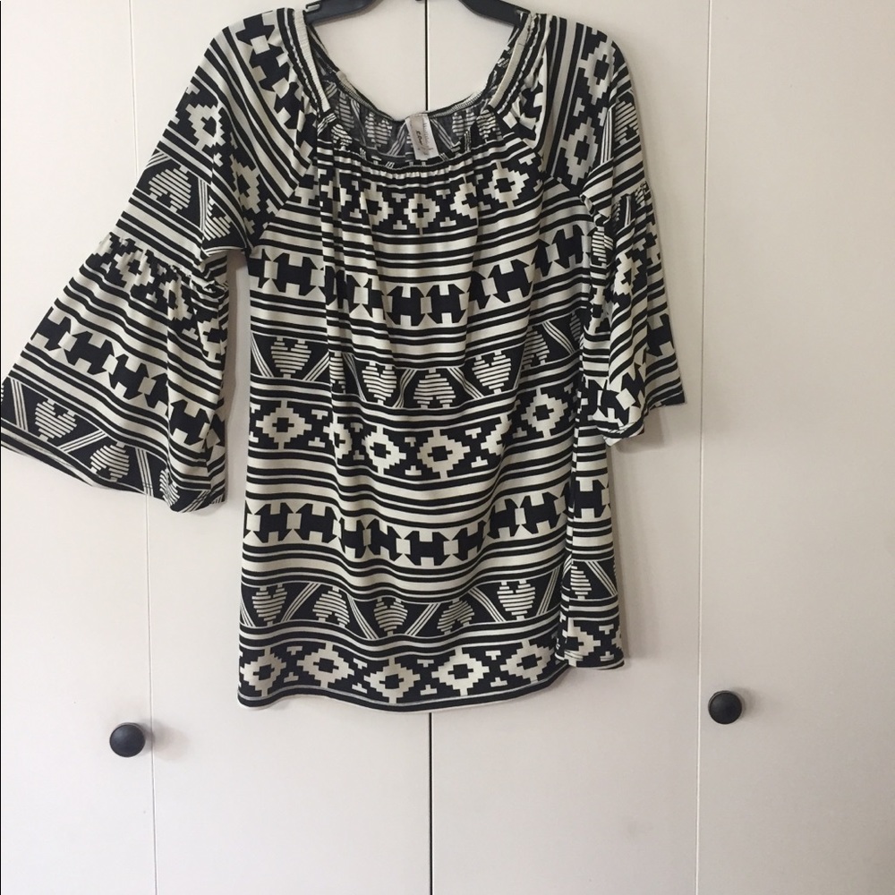 Cute bell sleeve top
