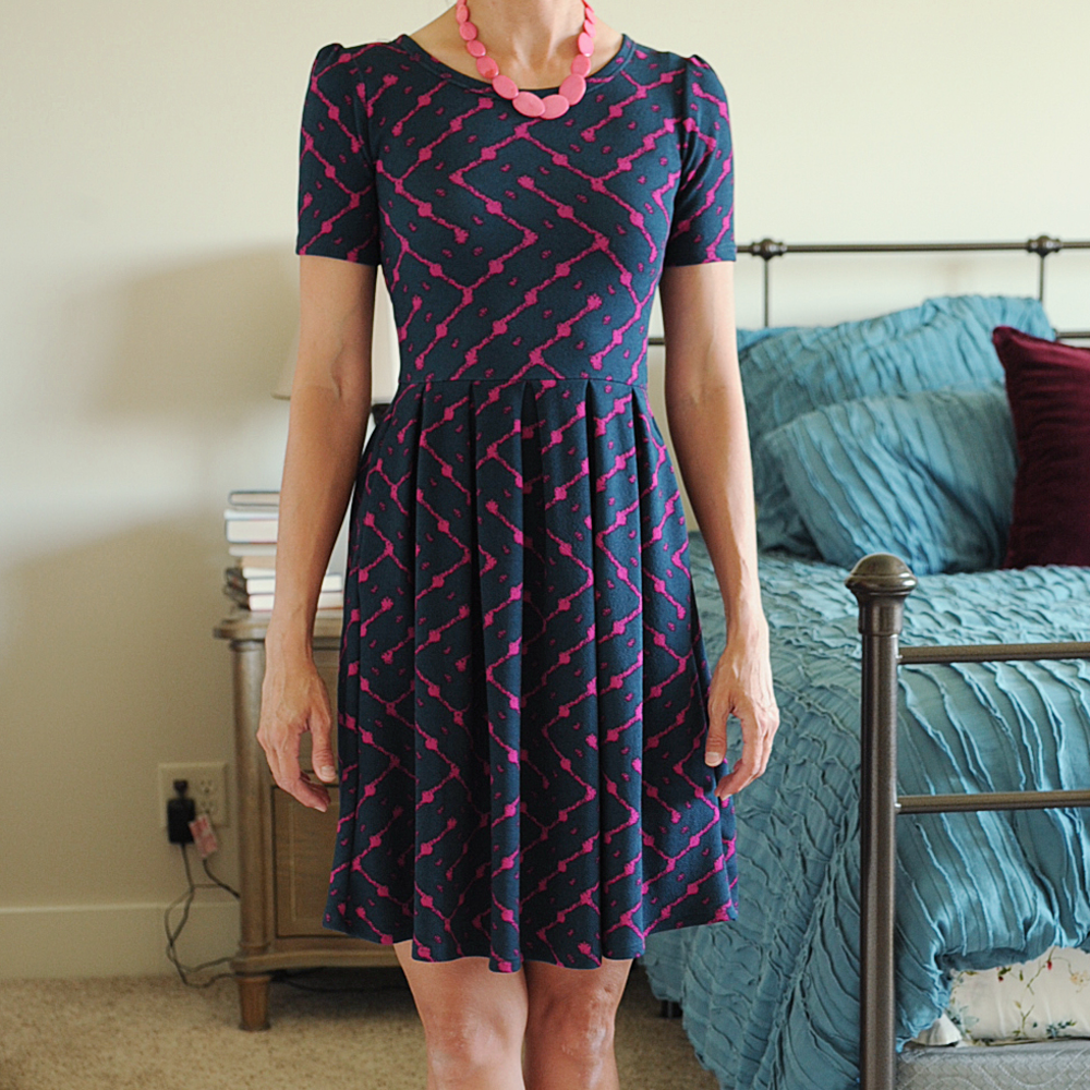 Adorable LuLaRoe Amelia Dress