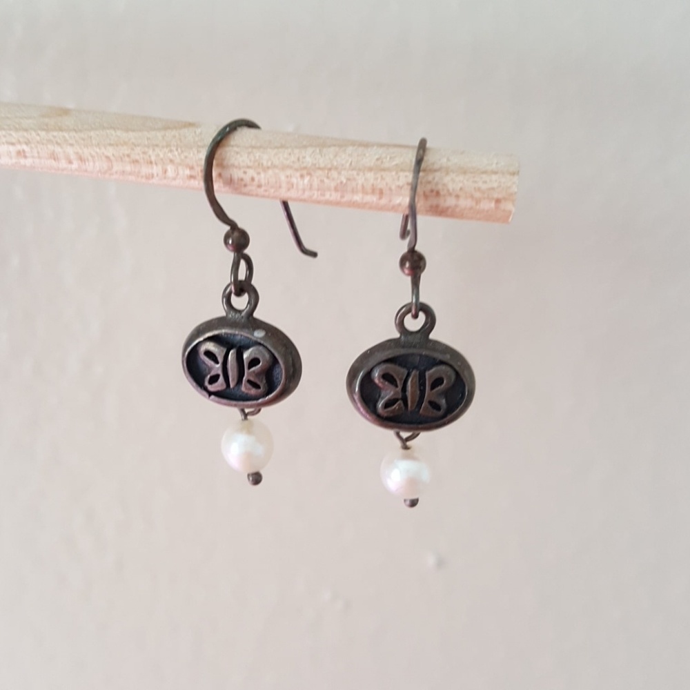 Earrings butterfly and pearl