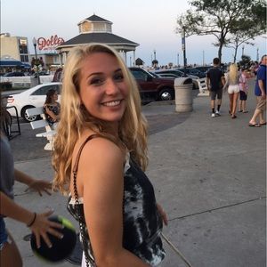 Meet your Posher, Natalie