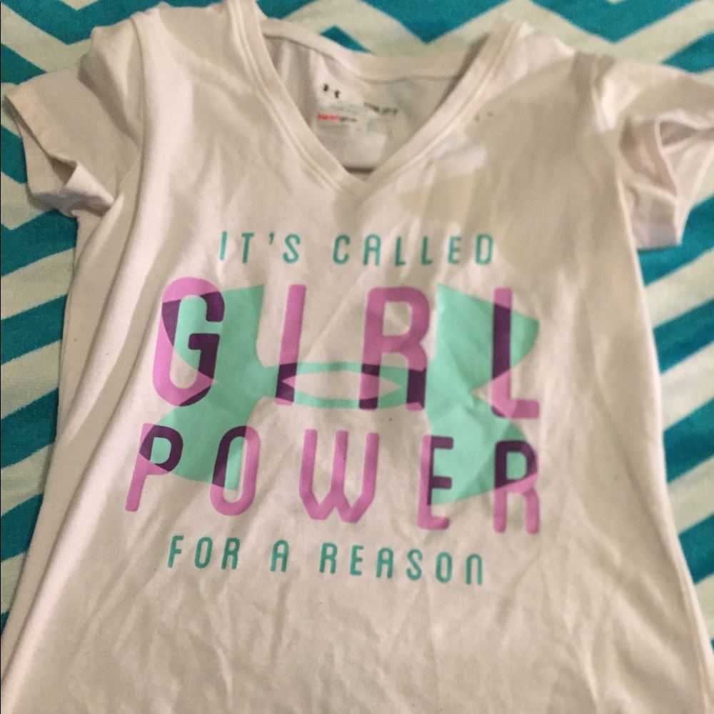 White heat gear under armor shirt with saying!