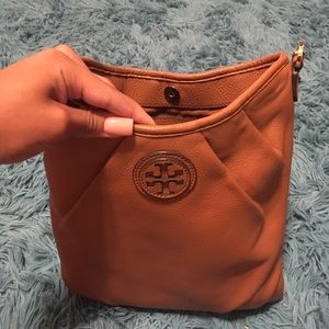 TORY BURCH KOBE CROSSBODY SWING PACK