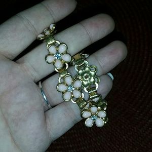 Vintage flower bracelet