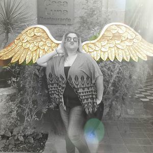 Meet your Posher, Nena