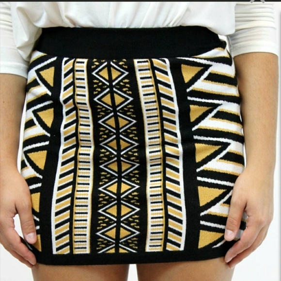 Printed Sweater Mini skirt - Picture 2 of 3