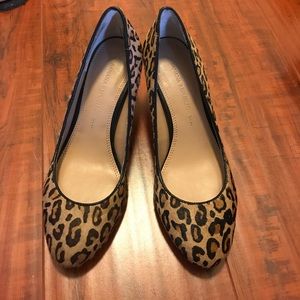 Like New - BR Leopard Heels
