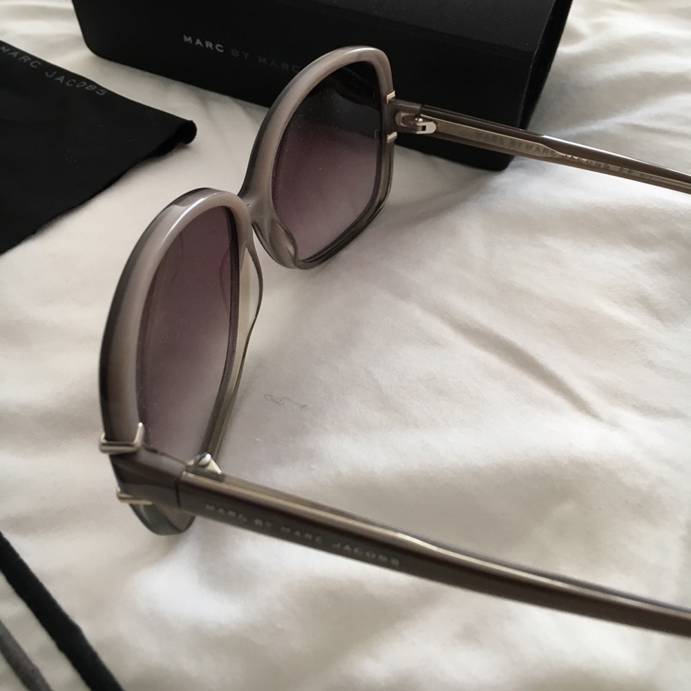 Marc Jacobs sunglasses for women