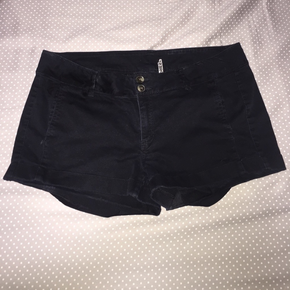 Express - black shorts