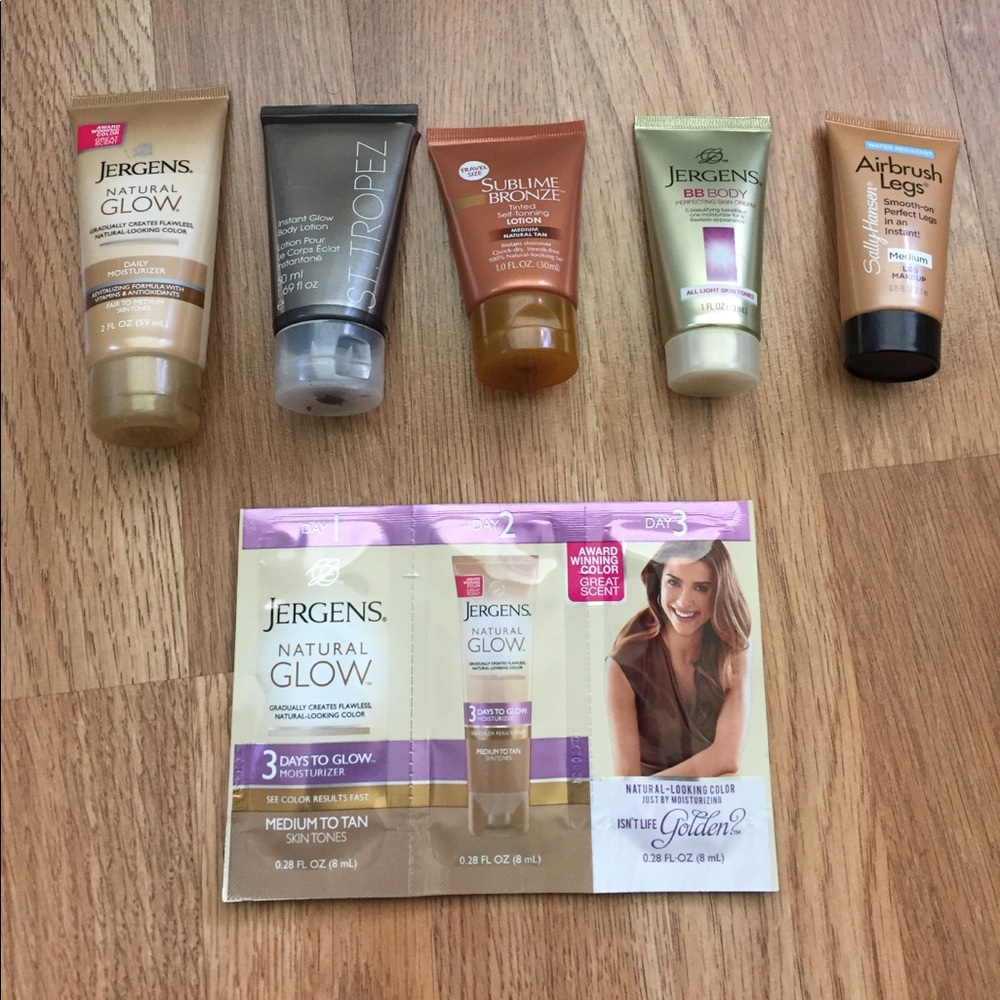 Various travel size liquid bronzing lotions.