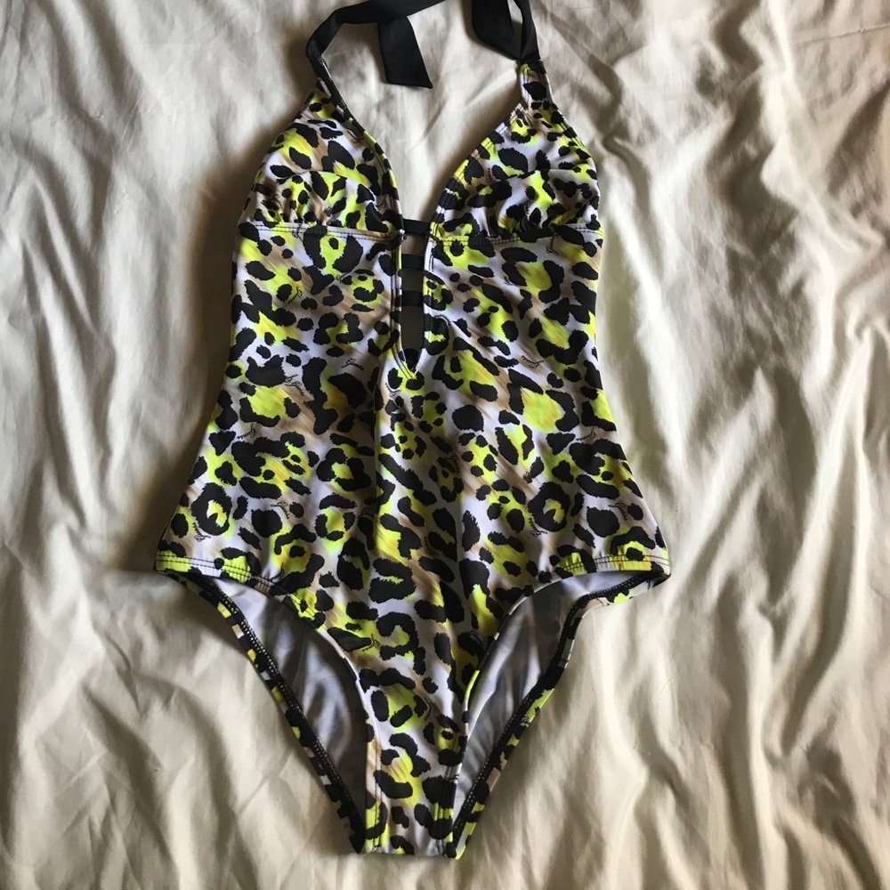 One piece swimsuit