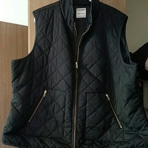 Quilted zippered vest
