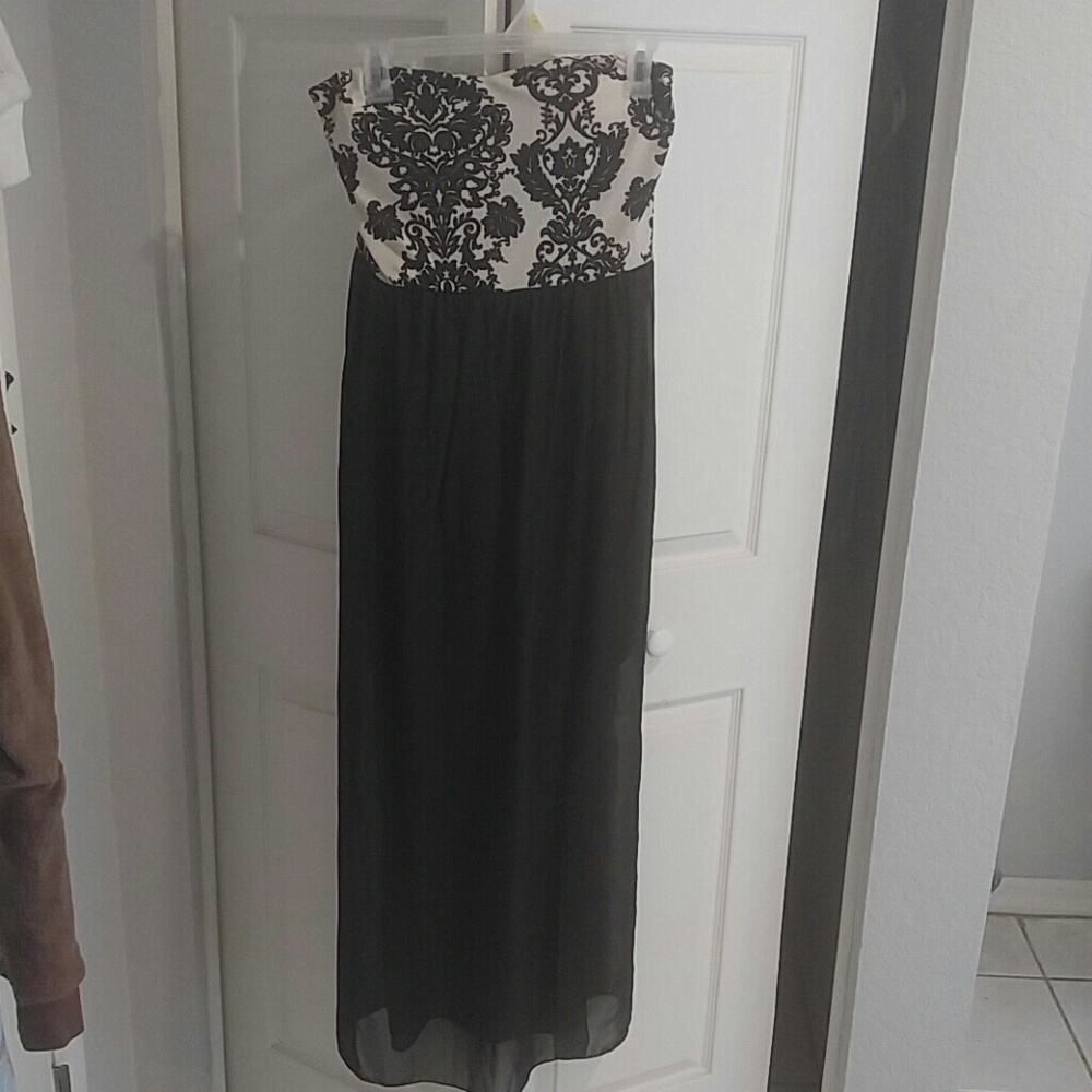 Beautiful staples dress