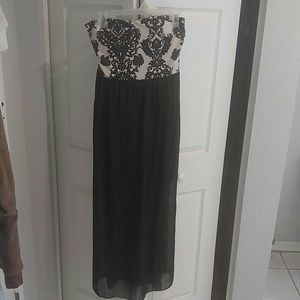 Beautiful staples dress