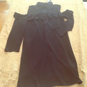 Navy blue shoulder cut-out dress