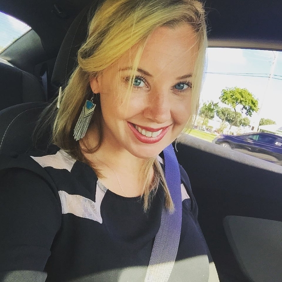 Meet your Posher, Sara - Picture 1 of 1
