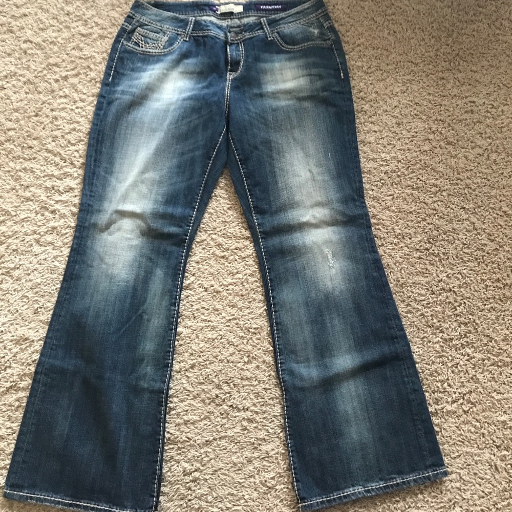 Women's Vigoss brand jeans.