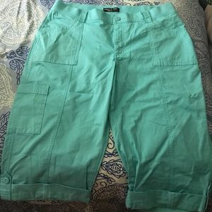 Riders by Lee Mid Rise Skimmer Capris