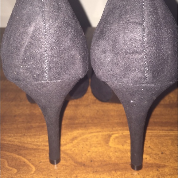Breckelles studded pointed toe pump sz 8 - Picture 3 of 4