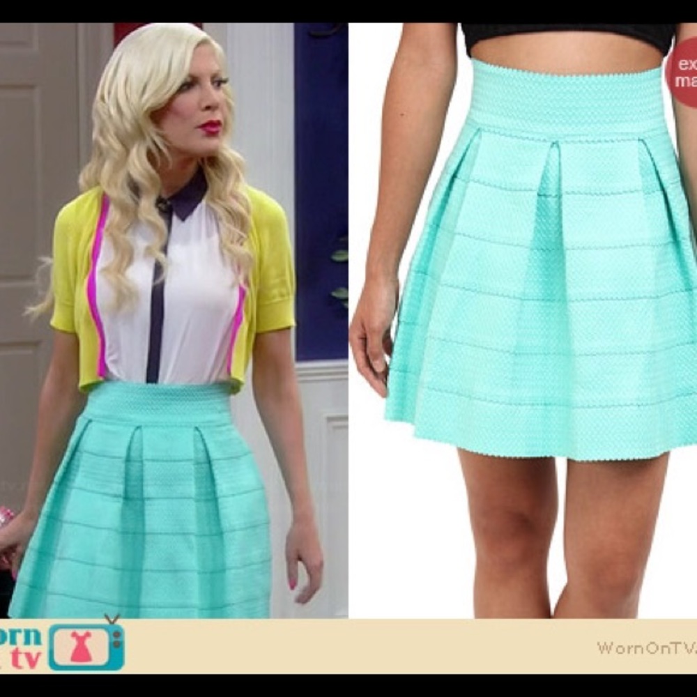 Pleated textured bandage skirt aqua