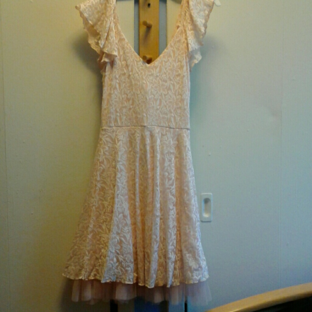 Dress - Picture 2 of 2