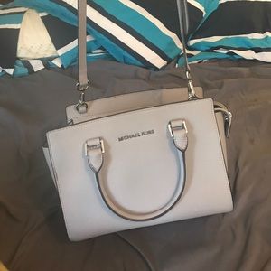 Light grey Michael Kors Selma