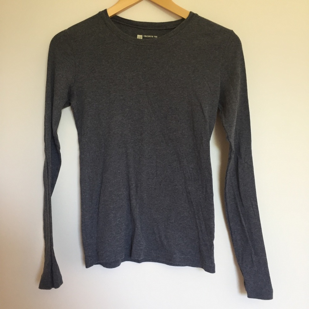 gap grey long sleeve (ask me for bundle to save)